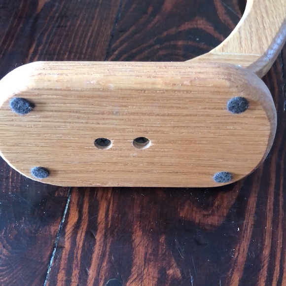 Wooden Handcrafted Banana Holder! - Picture 4 of 5